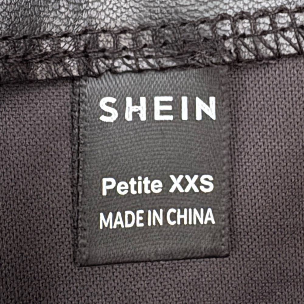 Black Zipper Faux Leather Skirt (XXS) - Picture 4 of 4